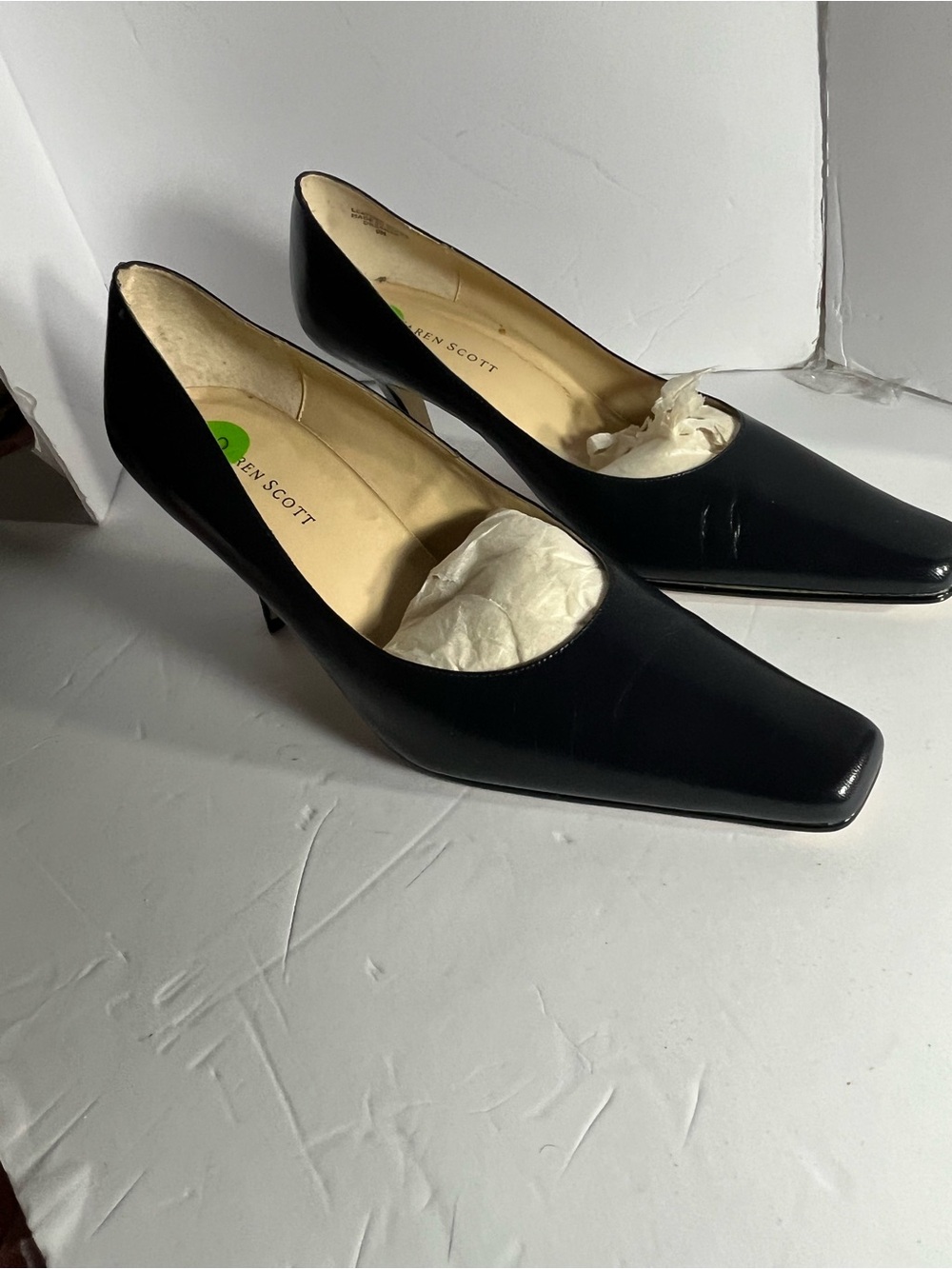 Karen Scott size 9M good condition